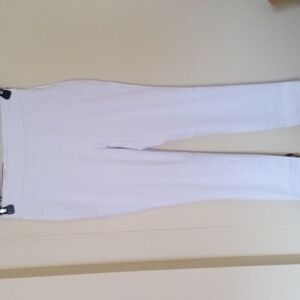 Brand New TIME AND TRU Fitted Stretch Capri